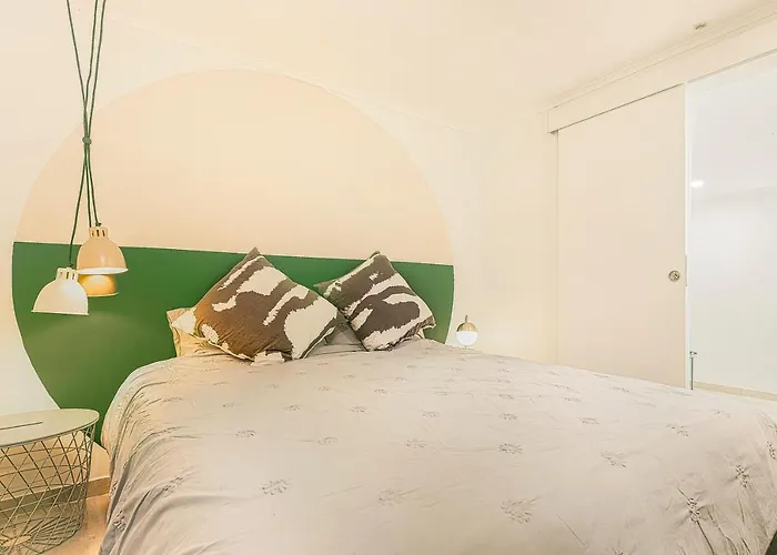 Cosy Duplex House In Downtown Vakantiehuis Lissabon