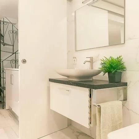 Cosy Duplex House In Downtown * Lissabon